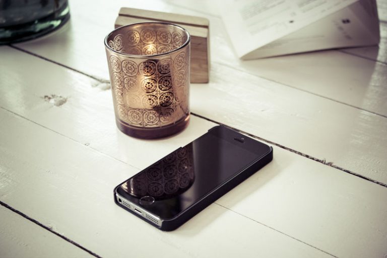 The Advantages of a Phone Rental